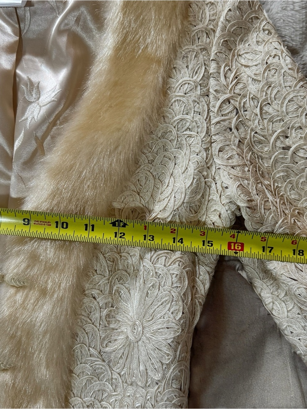 Vintage Sue Wong Nocturne Embroidered Champagne/Ivory Coat Faux Fur Trim Size - Picture 8 of 16